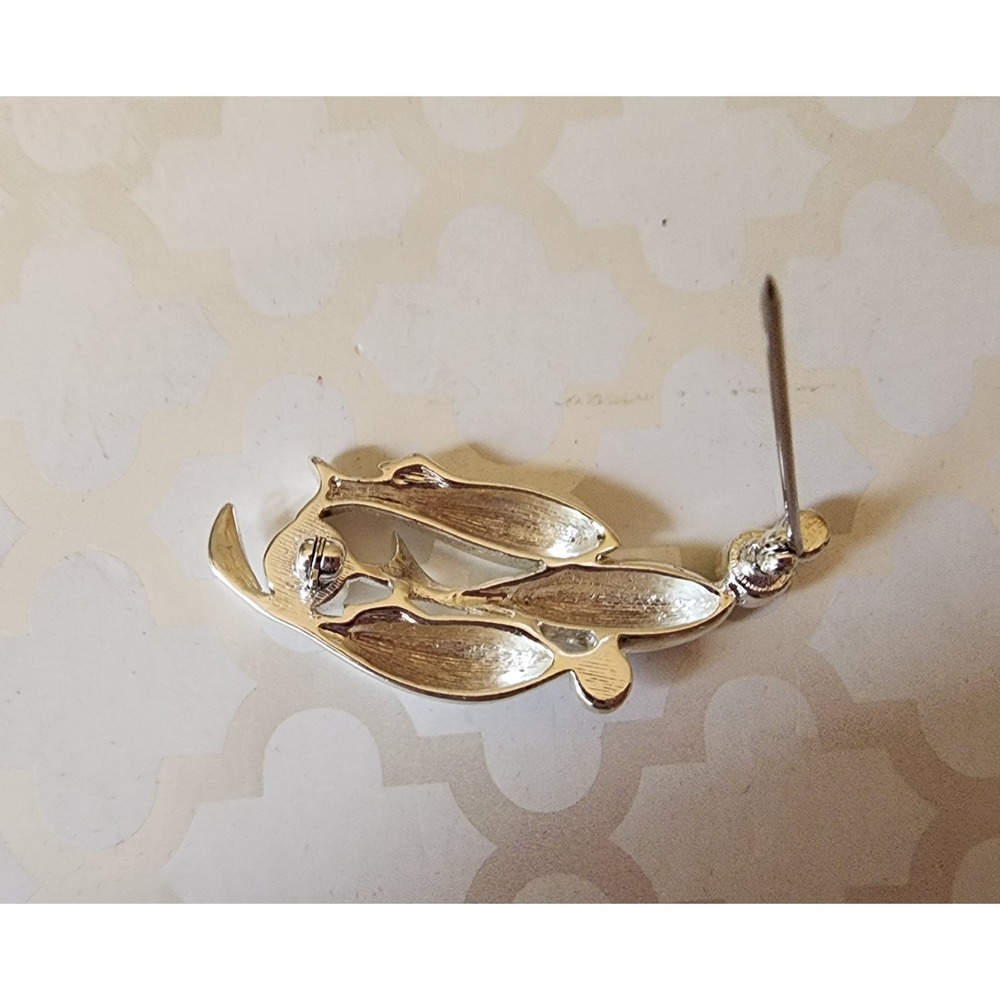 NIB Vintage Trifari Brooch Fish Green & Blue Rhinestones Silver Tone Pin Coastal - Picture 4 of 7